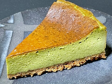 抹茶のベイクドチーズケーキ